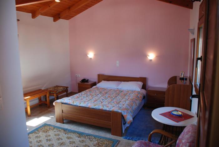 Hotel Bonis Самос Стая снимка